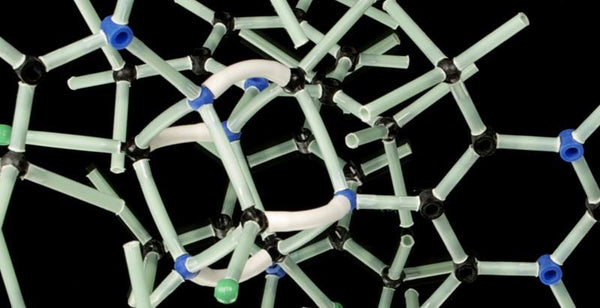 3D model of nanoparticles showcasing their intricate structure and connectivity in personal care products.