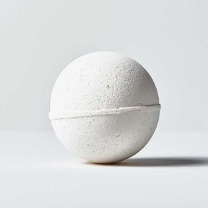 Active Recover Muscle Bath Bomb in white, enriched with Arnica and Epsom Salt for muscle relief and relaxation.